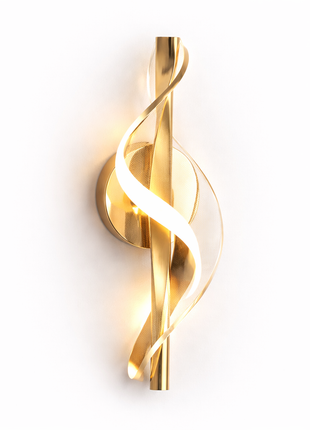 Aplique de parede LED dourado em espiral, acabamento metálico reflexivo e luz quente.