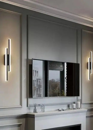 Aplique de parede LED minimalista preto, barras verticais duplas iluminadas