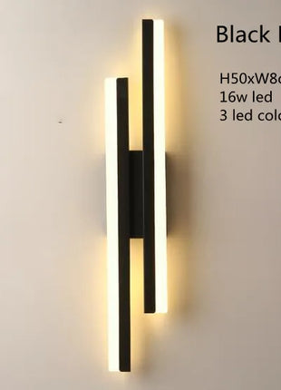 Aplique de parede LED minimalista preto com barras verticais iluminadas